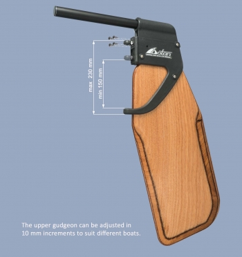 Safran Optimist avec Pagaie en Bois, ferrures avec trous Ø8 mm